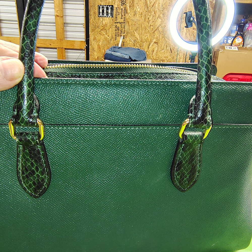 Coach Green Leather Handbag - Picture 14 of 15